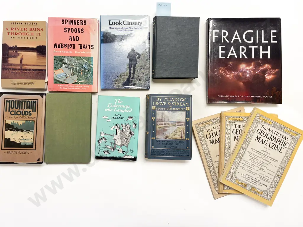 Box of Assorted World Reference Volumes Image 1++