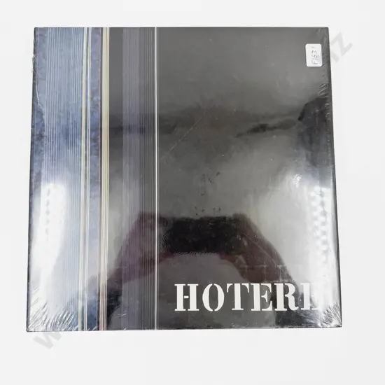 Ralph Hotere - Hotere