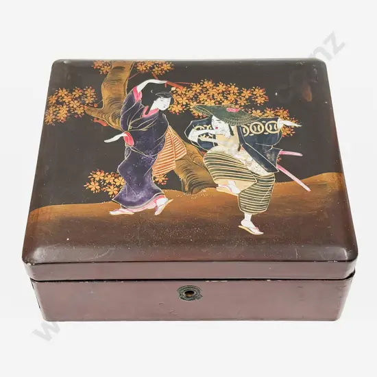 Japanese Lacquered Jewelry Box