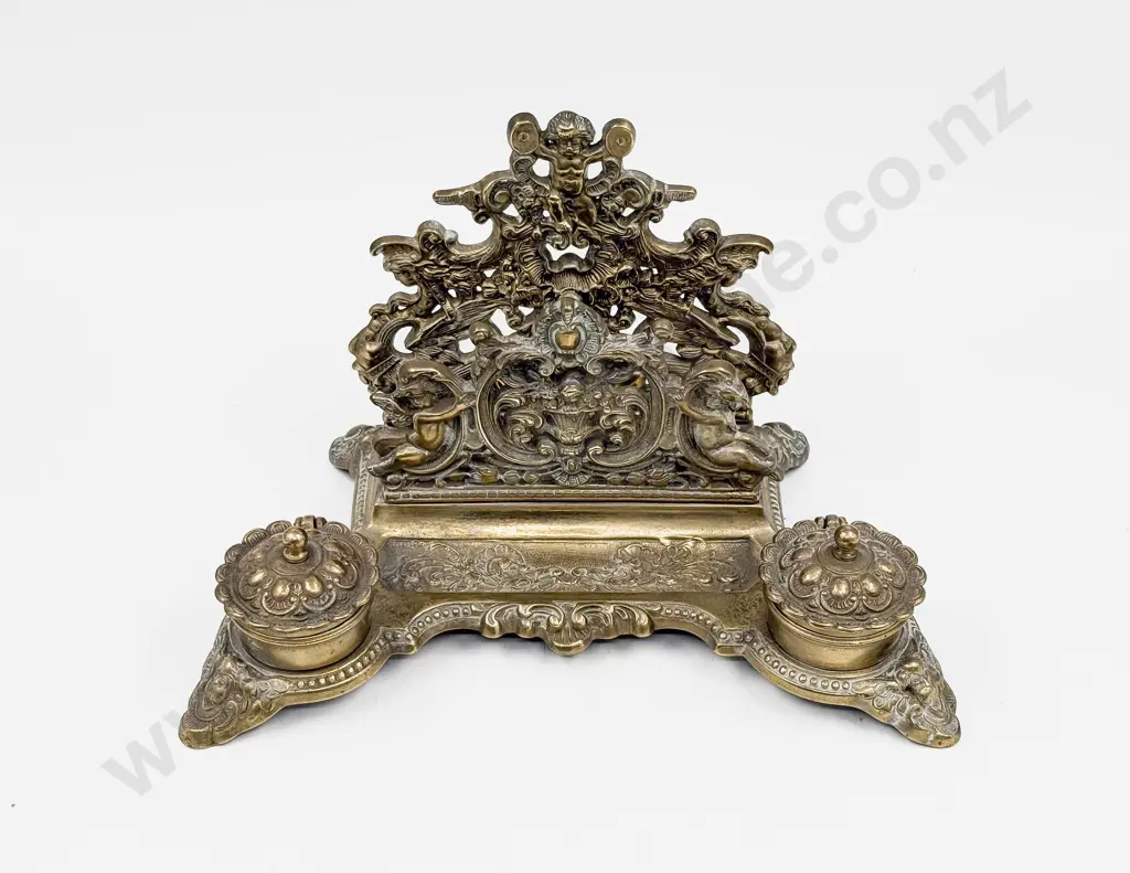 Decorative Ornate Brass Desk Stand Image 1++