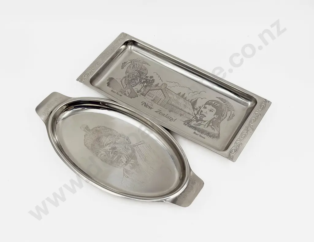 Two NZ Tourist Ware S/P Trays Image 1++