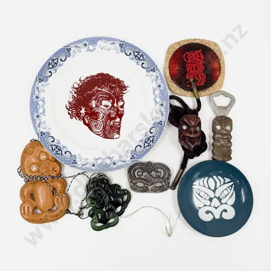 Qty of Assorted NZ Tourist Ware
