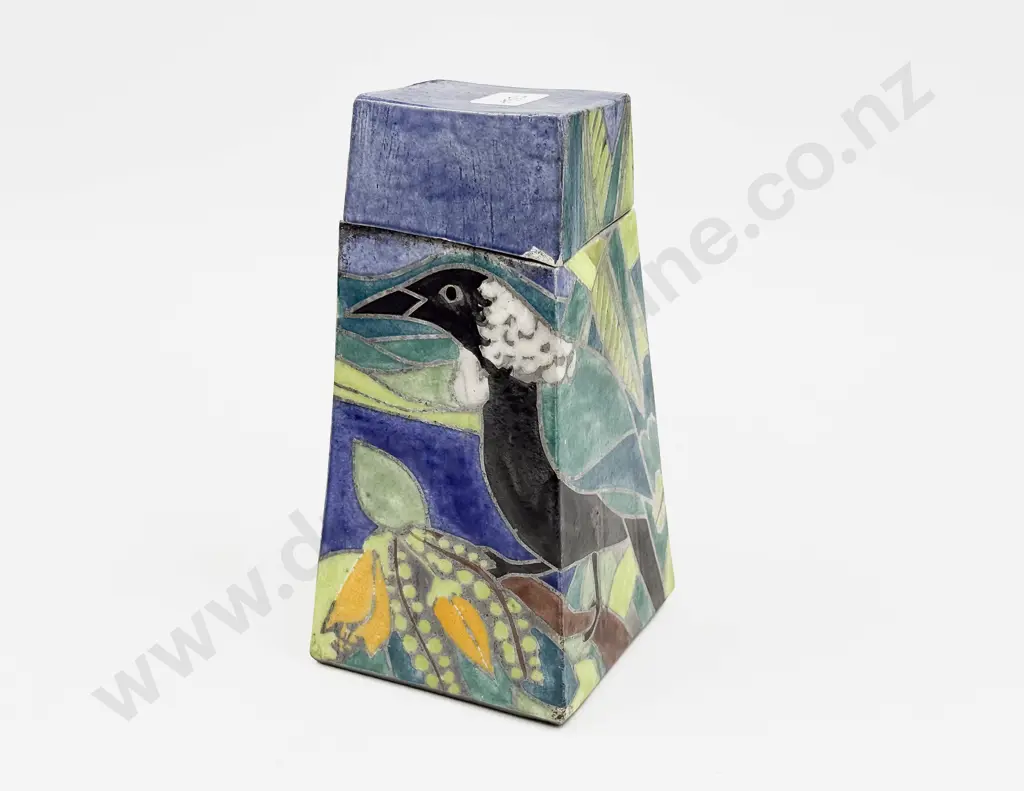 Lynda Harris .- Stylized Pottery Lidded Jar Image 1++