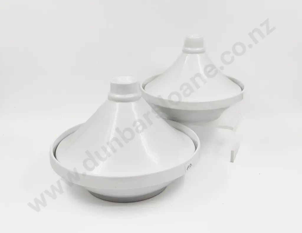 Graduated Pair of Lidded Tureens Image 1++