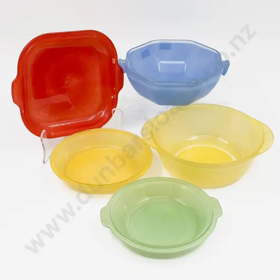 Four Glass Kitchen DIshes