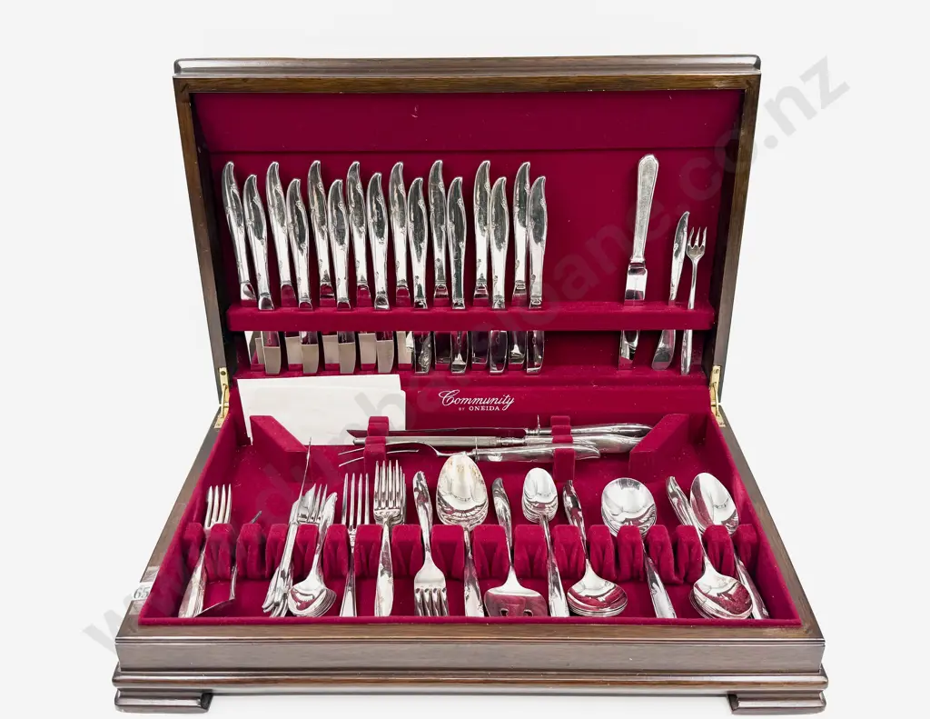 Canteen of Community Plate Cuttlery Image 1++