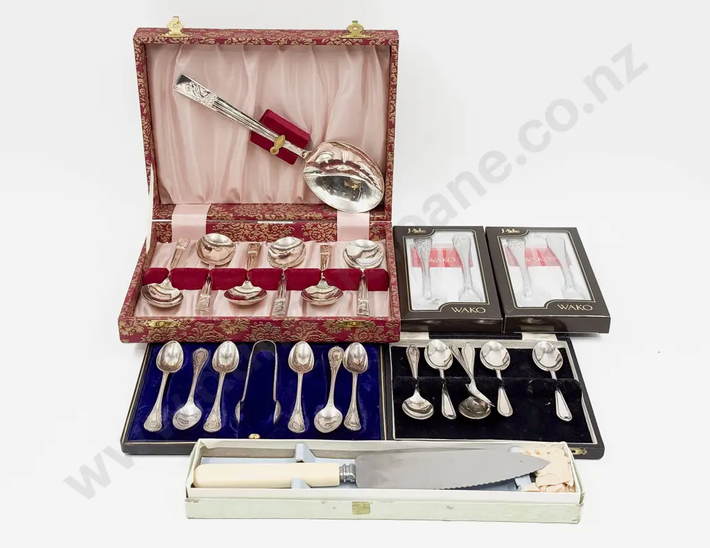 Qty of Assorted Boxed Cutlery Image 1++