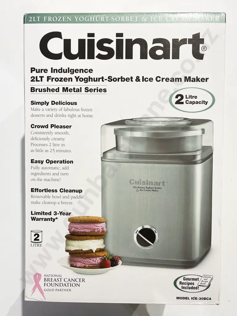 Boxed 2 Litre Frozen Yoghurt / Ice Cream Maker Image 1++
