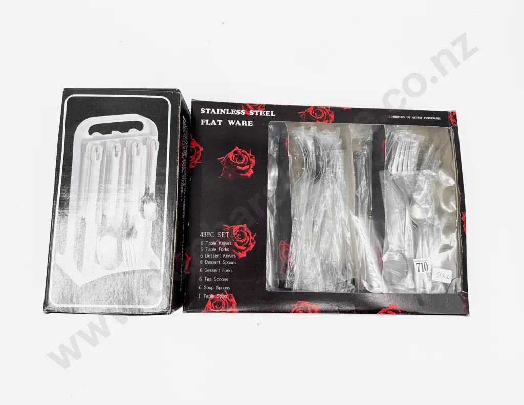 Two Assorted Cutlery Sets Image 1++