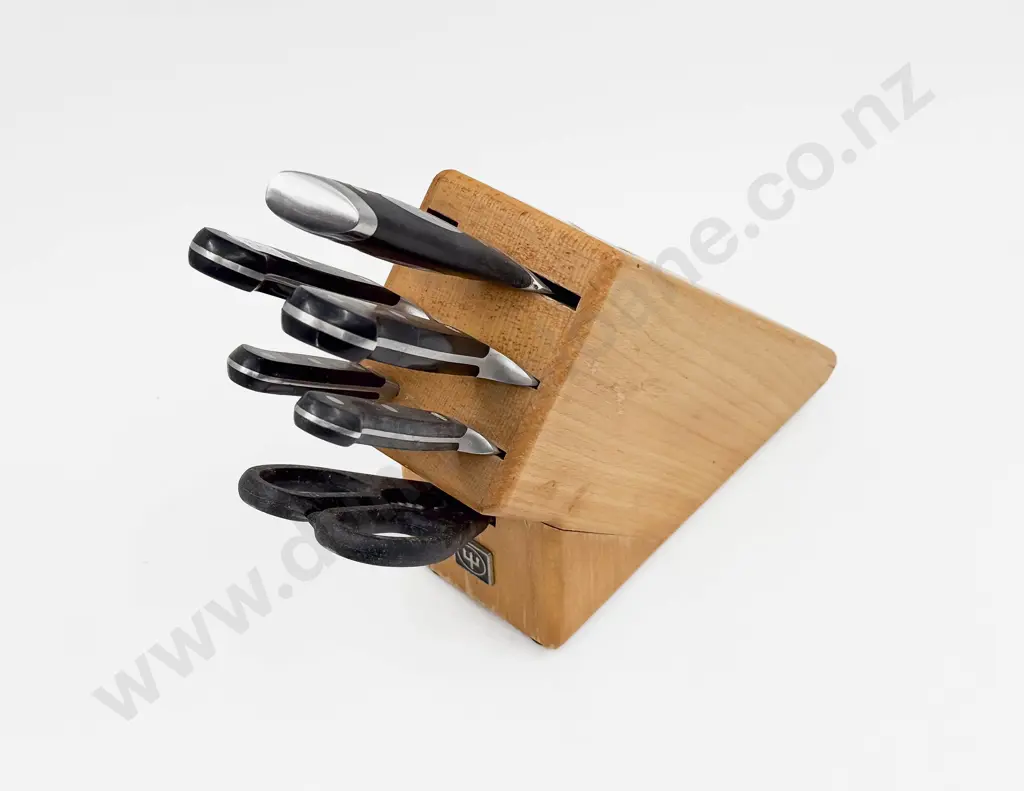 Kitchen Knife Block With Knives Image 1++