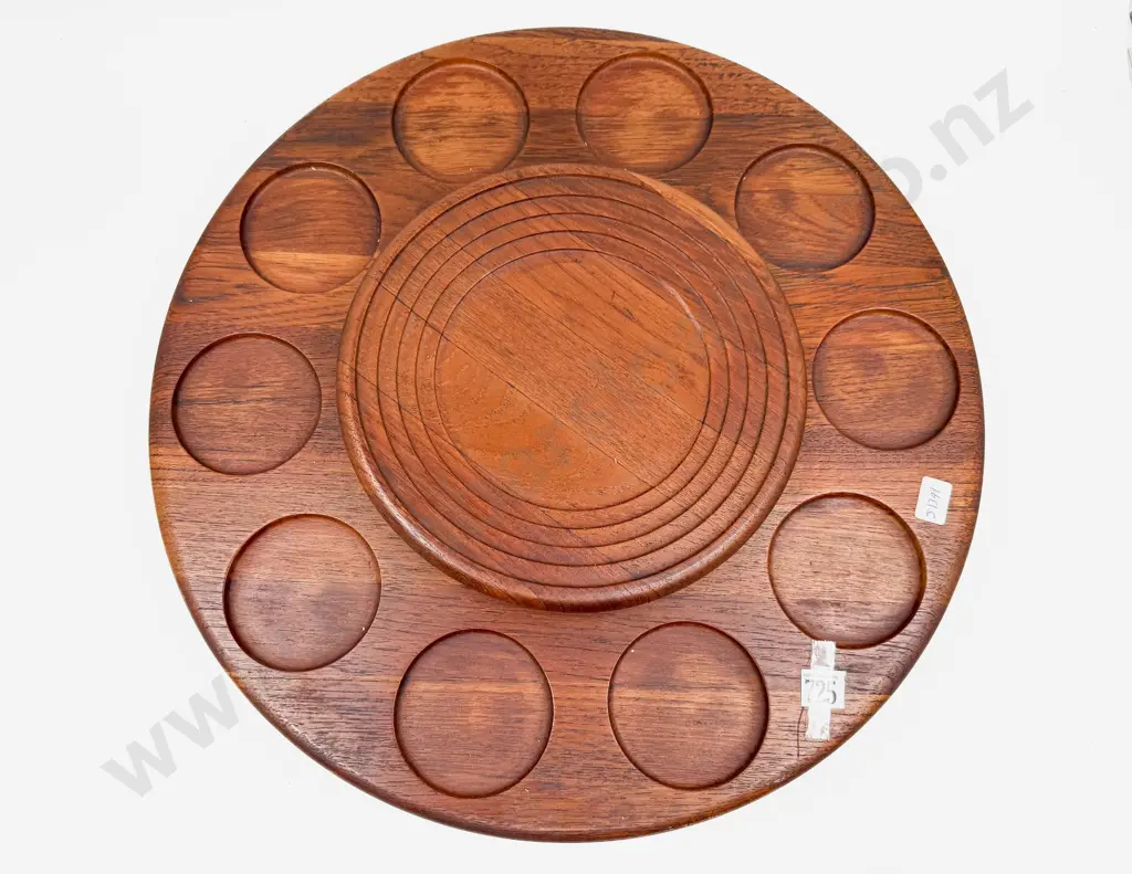 Lazy Susan Image 1++
