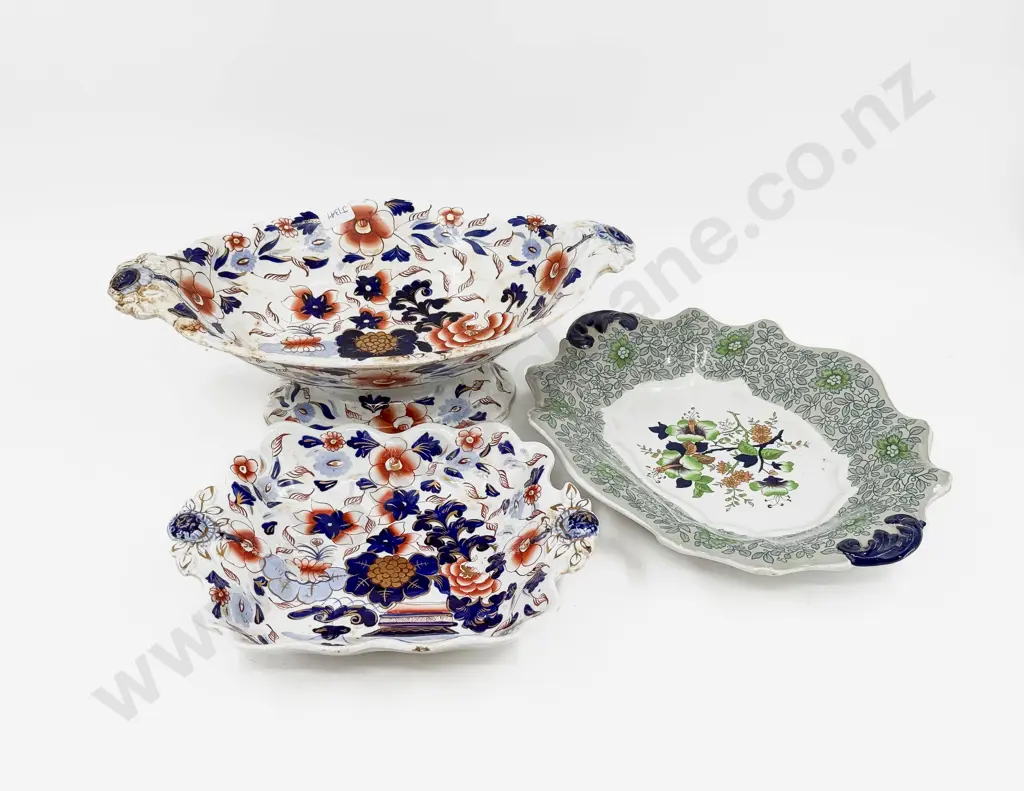 Imari Pattern Pedestal Bowl and Two Others Image 1++