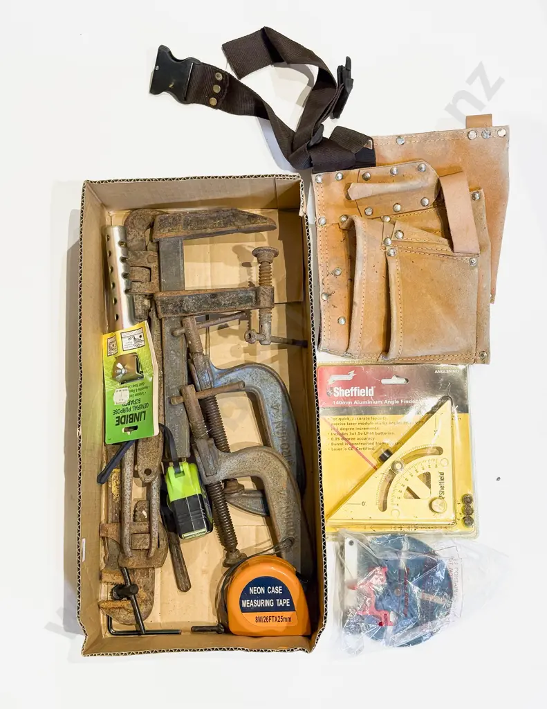 Box of Assorted Vintage Tool and Accessories Etc Image 1++