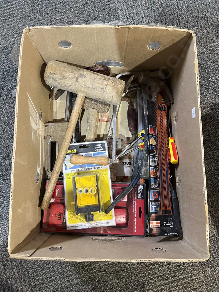 Box Qty of Assorted Tools and Accessories Image 1++