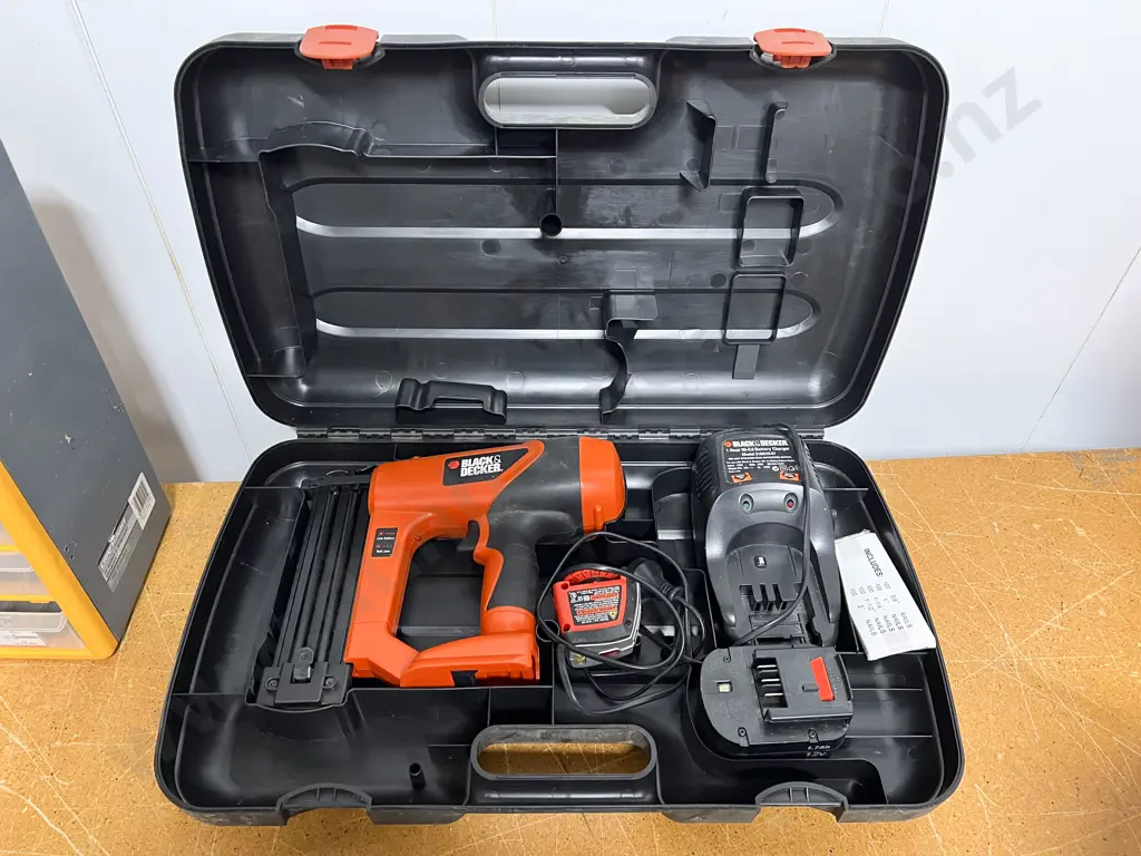 Black and decker Electric Nail Gun In Case With Charger Image 1++