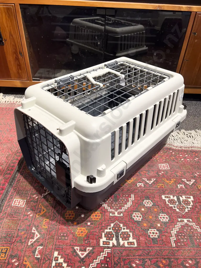 Pet Travel Cage Image 1++