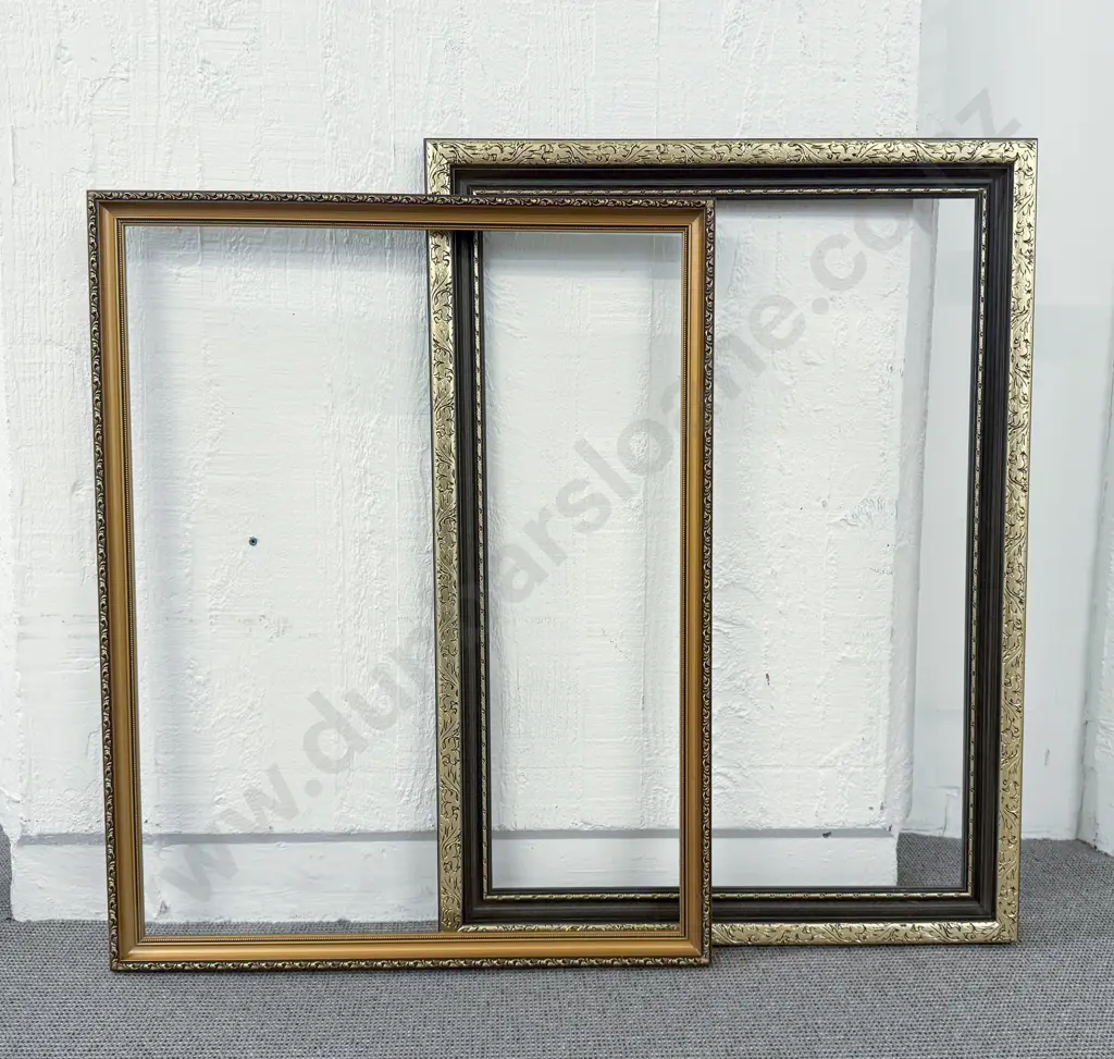 Two Empty Frames Image 1++