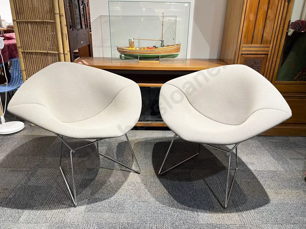 Pair of Bertoia Diamond Chairs By Knoll Image 1++