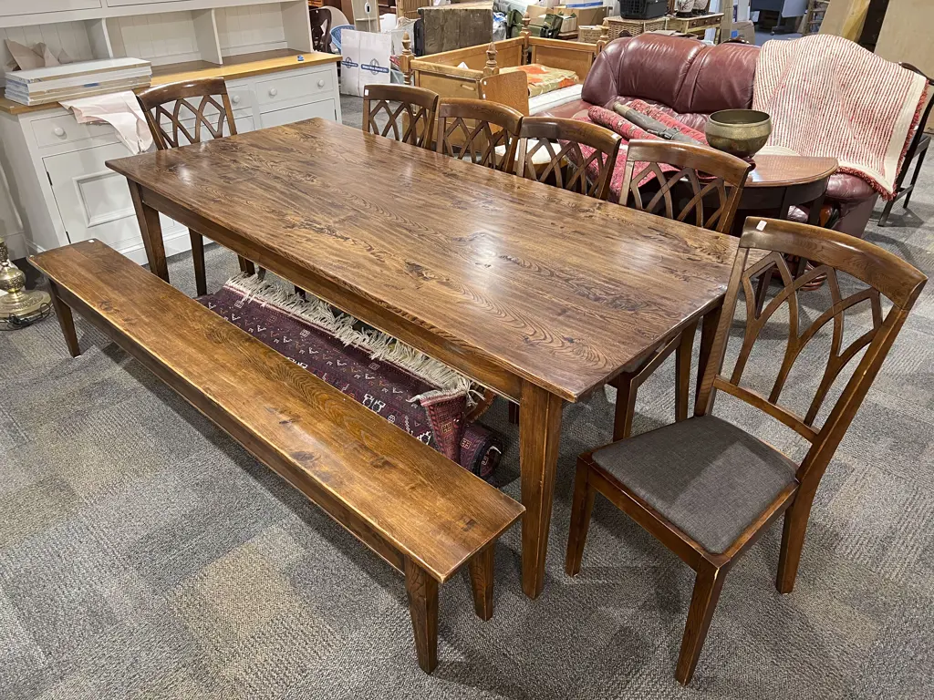 Modern Elm Farmhouse Style Dining Table with Five Associated Dining Chairs and Elm Bench Image 1++