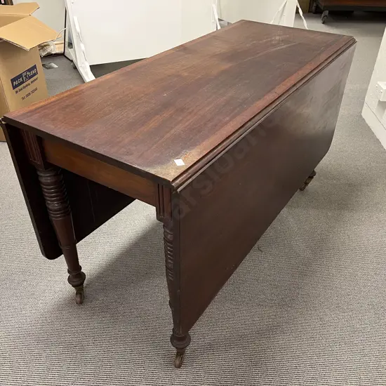 Early to Mid 19th Century Pembroke Dining Table