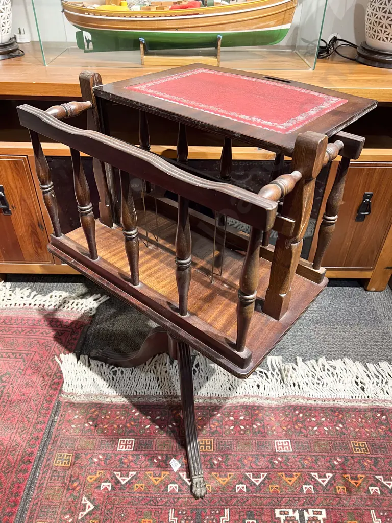 Repro. Tripod Based Canterbury Central Sliding Tray Top Image 1++