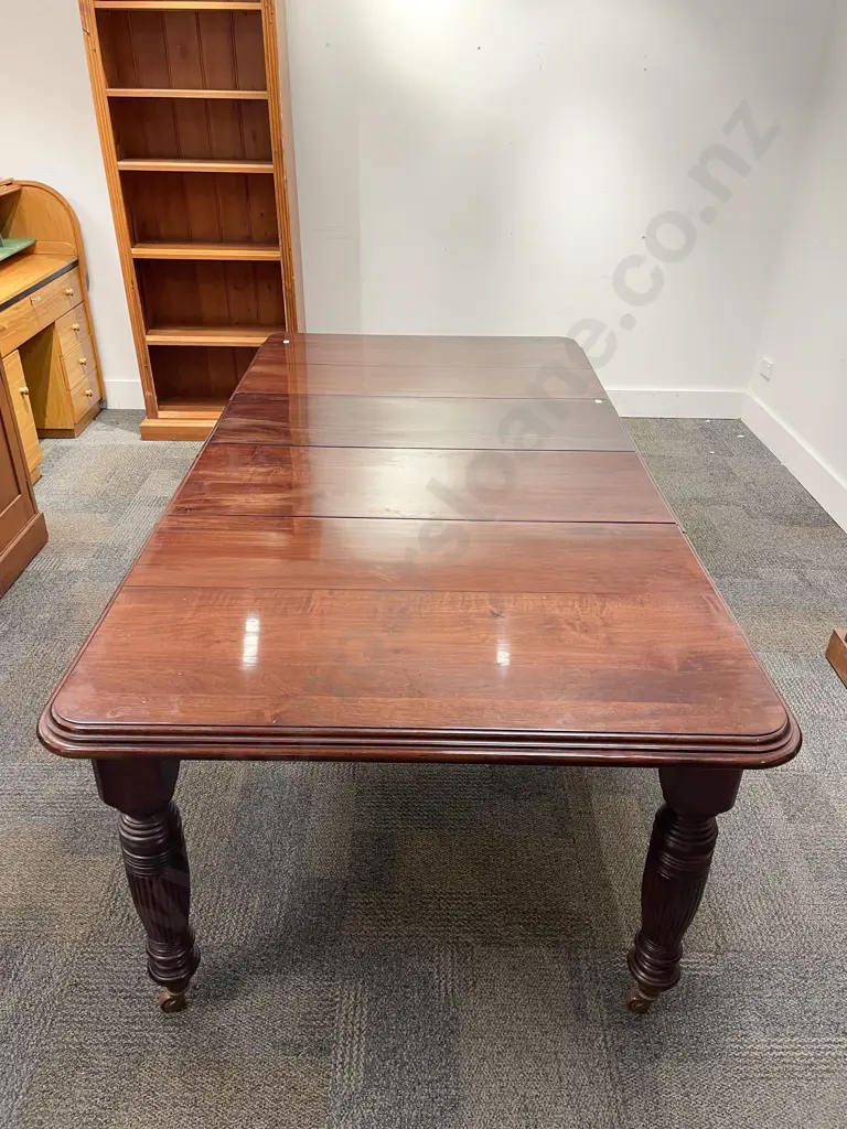 Victorian Mahogany Extension Dining Room Table Image 1++