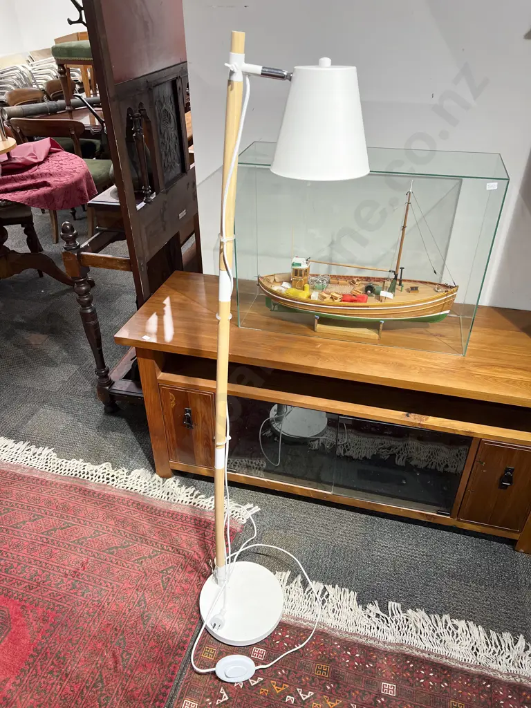 Modern Standard Lamp Image 1++
