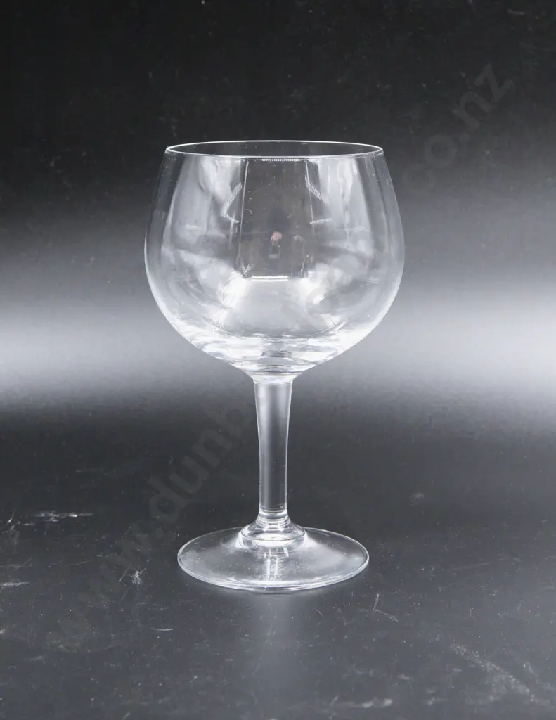 Boxed Set of 12 Grand Vin Pinot Noir Wine Glasses 19cm H Image 1++