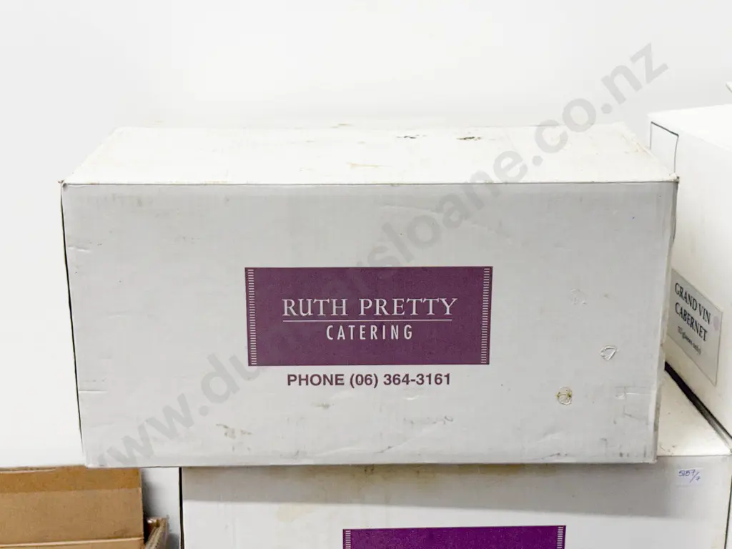 Boxed Set of 12 Grand Vin Pinot Noir Wine Glasses 19cm H Image 1++