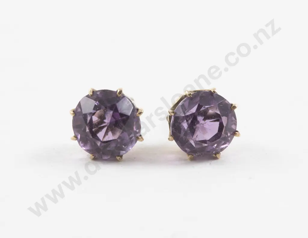 Pair 9ct Single Stone Amethyst Stud Earrings Image 1++