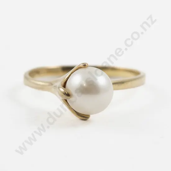 8ct Single Cultured Pearl Ring