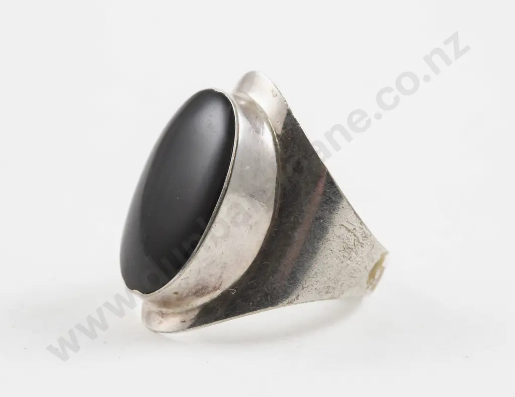S/S Single Stone Onyx Ring Image 1++