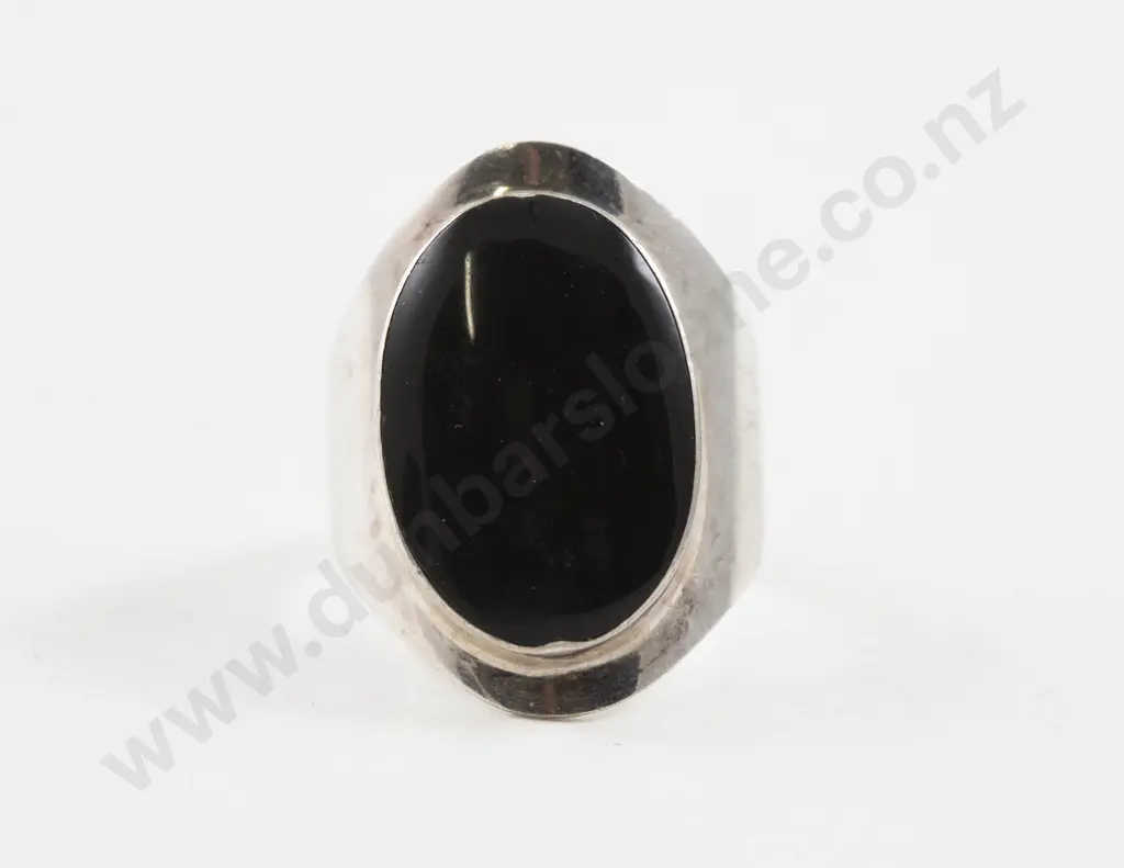 S/S Single Stone Onyx Ring Image 1++