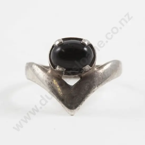 S/S Single Stone Onyx Ring