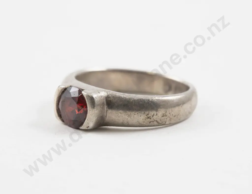 S/S Single Stone Garnet Crystal Ring Image 1++