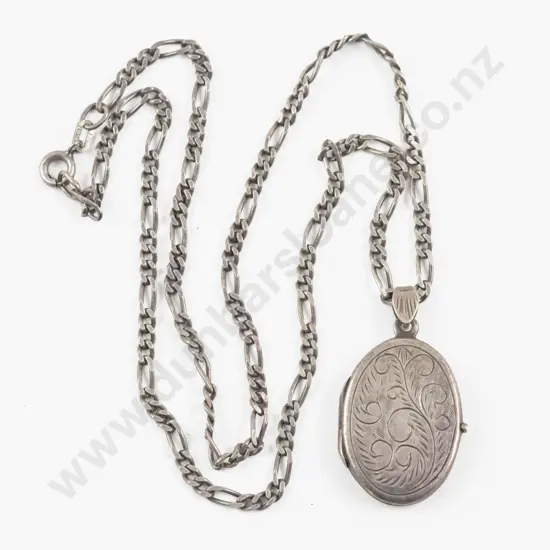 S/S Engraved Oval Photo Locket Pendant on S/S Neck Chain