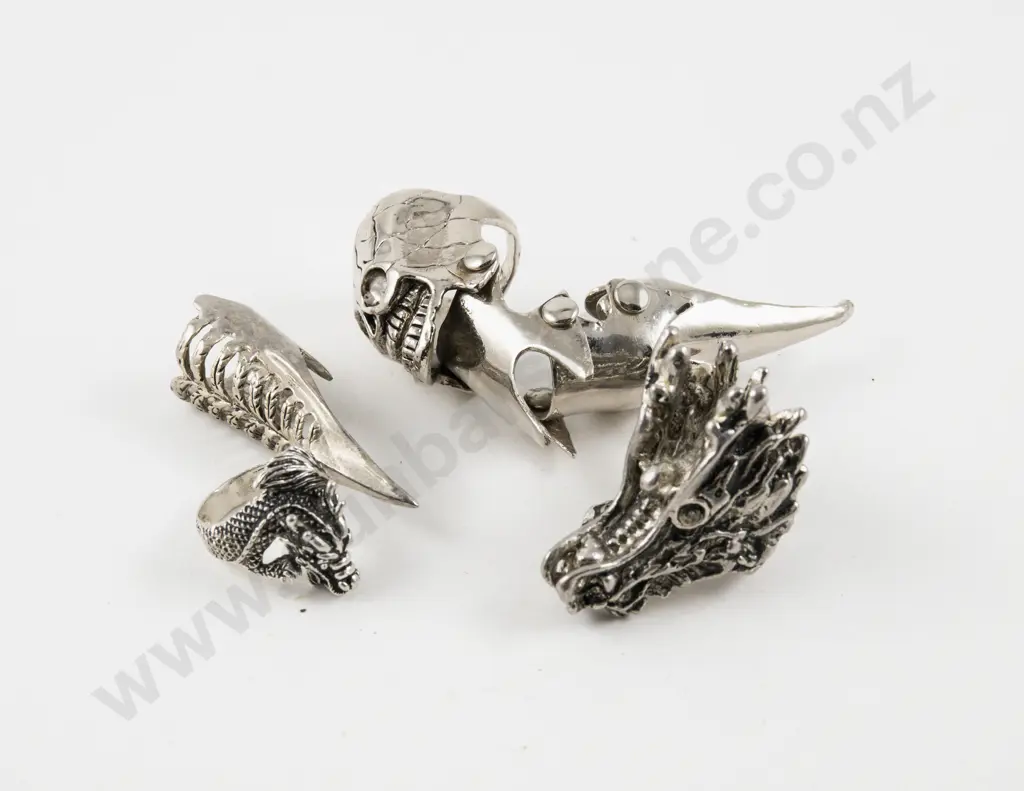 Collection of Assorted Costume Jewellery Rings Image 1++
