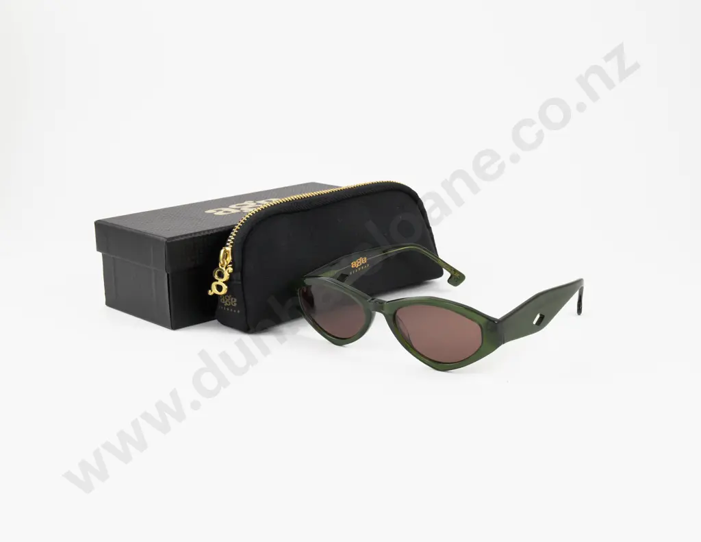 Pair Original Cased Age Sunglasses Image 1++