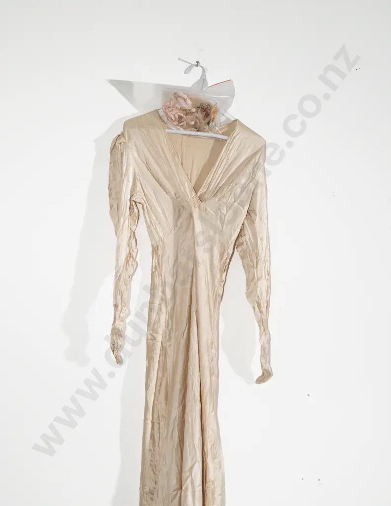 Early 20thC Silk Satin Wedding Dress with 'Good Luck' Horse Shoe Image 1++