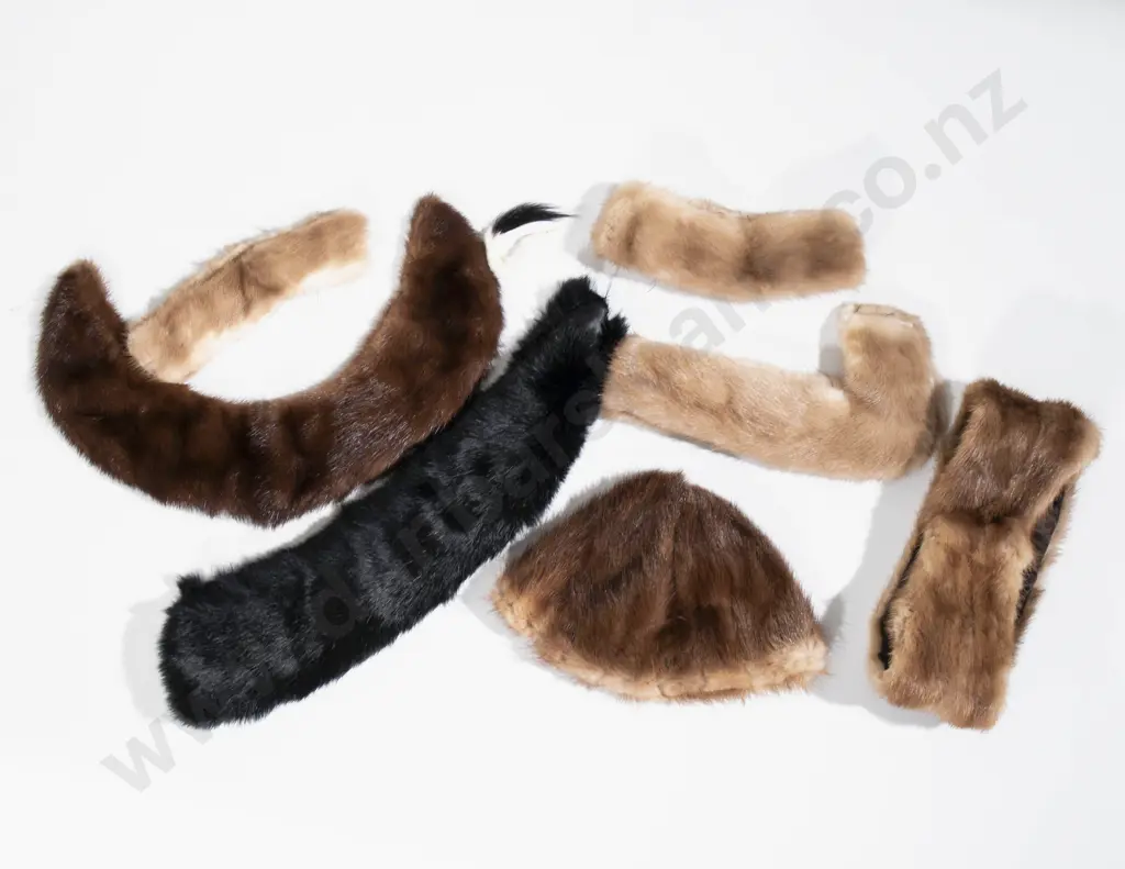 Vintage Mink Shoulder Cape with Others Image 1++