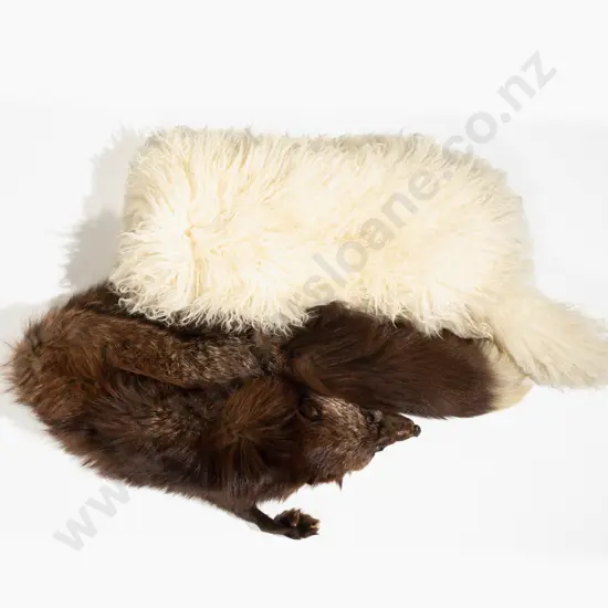 Fur Fox Shawl with Other Sheep Wool Shawl