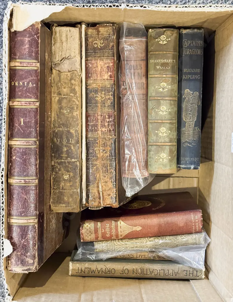 Box Qty of Assorted Vintage Mostly Poetical Reference Books Image 1++