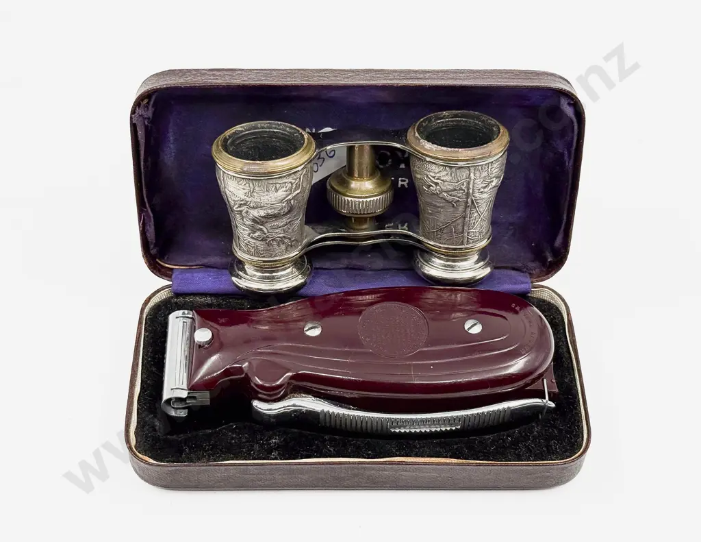 Vintage Viceroy Non-Electric Dry Shaver with Cased Pair of Opera Glasses Image 1++