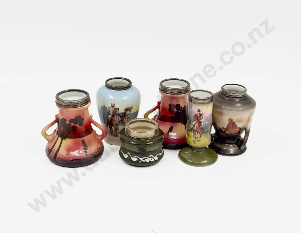 Six S/S Rimmed Royal Bayreuth Small Vases Image 1++