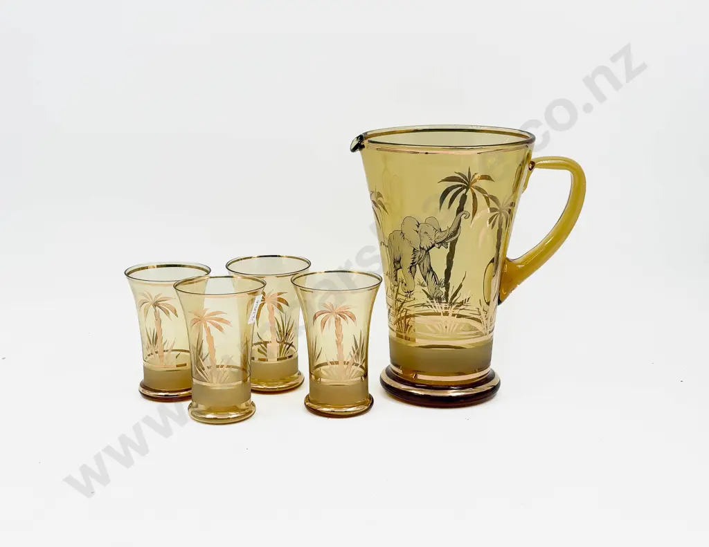 Mid C20th Lemonade Jug and Four Matching Glasses Image 1++