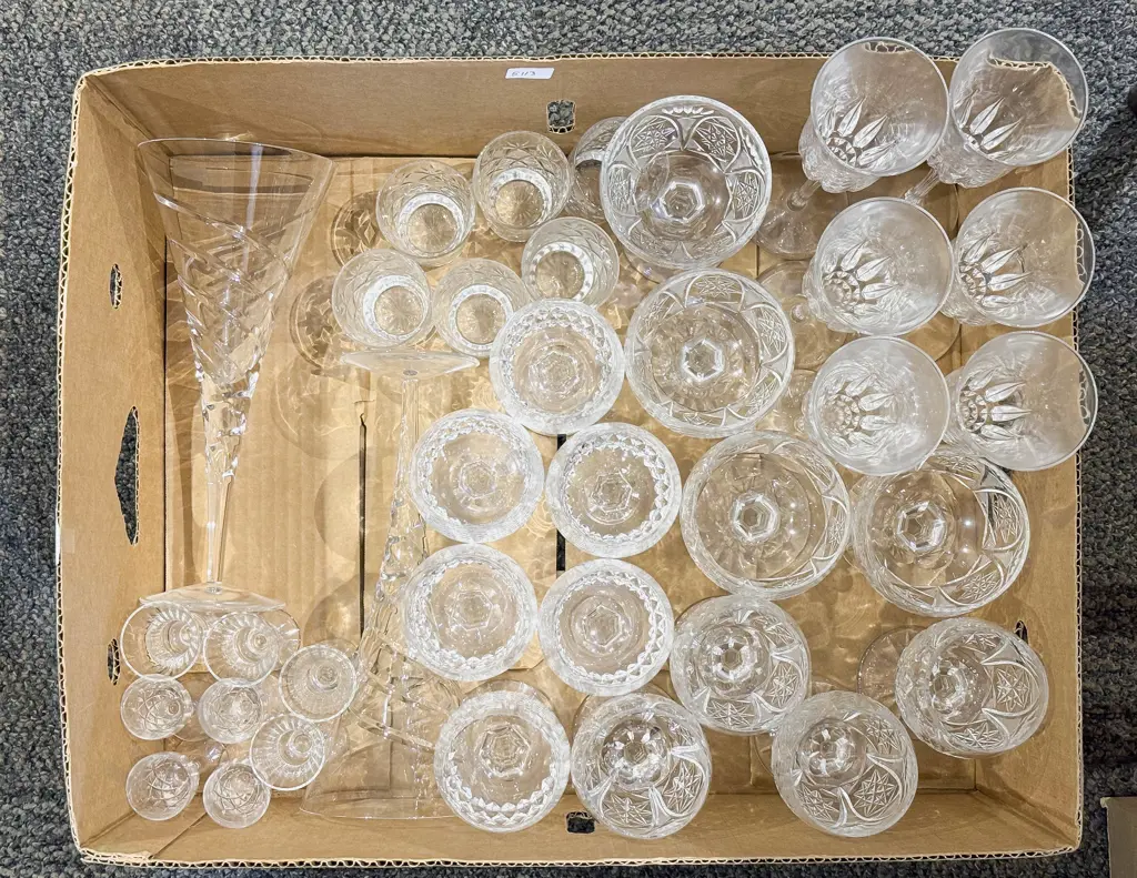 Qty of Assorted Crystal and Glassware Image 1++