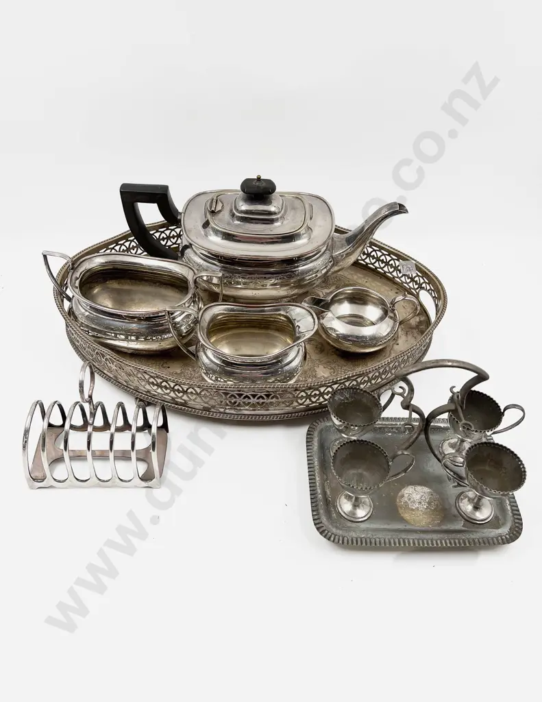 Qty of Assorted S/P On Gallery Drinks Tray Image 1++