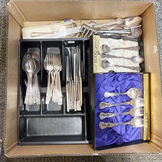 Qty of Assorted Boxed and Loose Cutlery
