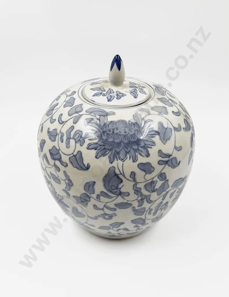 Chinese Blue and White Ginger Jar Image 1++