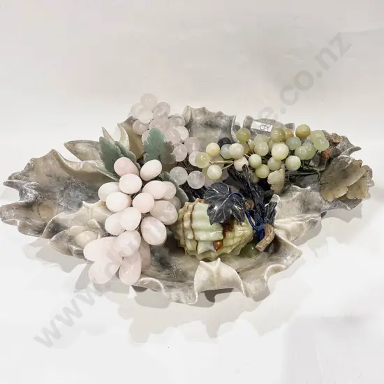 Qty of Assorted Hardstone Grapes etc